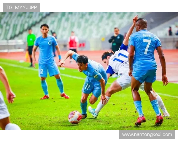深圳新鹏城赛季两度换帅背后折射球队选帅与管理环节存在深层问题