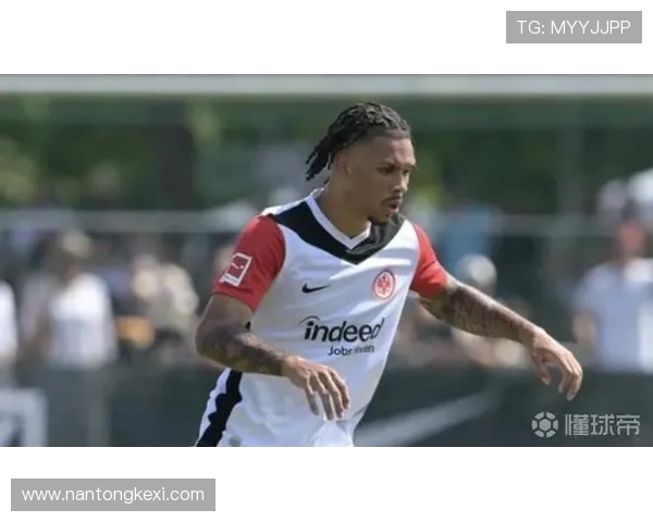 英超裁判韦伯承认误判布伦特福德球员科林斯本应被红牌罚下 英超裁判韦伯承认误判布伦特福德球员科林斯本应被红牌罚下