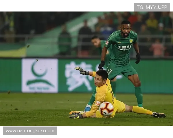 巴坎布欧战神锋表现突出 国内联赛低迷分析 巴坎布欧战神锋表现突出 国内联赛低迷分析