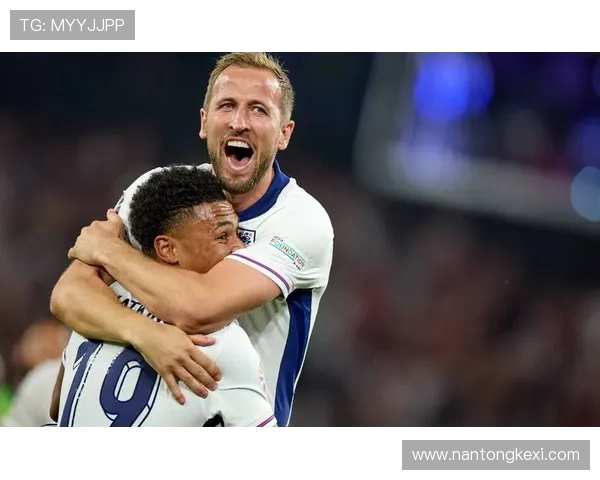 凯恩鼓励小贝林厄姆继续坚持努力 他的潜力将决定未来成功 凯恩鼓励小贝林厄姆继续坚持努力 他的潜力将决定未来成功