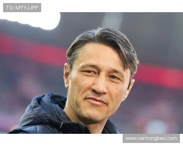 科瓦奇:在3天1赛的密集赛程下轮换阵容至关重要 科瓦奇:在3天1赛的密集赛程下轮换阵容至关重要