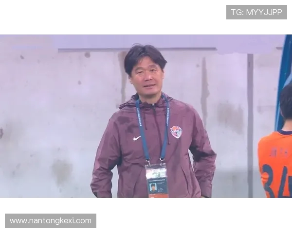 李霄鹏盛赞球队关键胜利称这场比赛意义重大为后续征程奠定坚实基础 李霄鹏盛赞球队关键胜利称这场比赛意义重大为后续征程奠定坚实基础