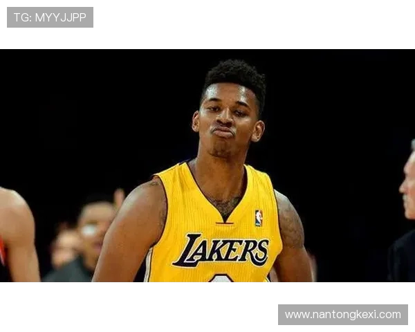 凯恩：我喜欢当前场上角色 对今天比赛表现感到满意