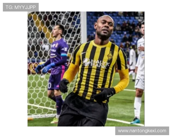 若昂科雷亚染红奥尔西奇失良机凯拉特与十人帕福斯战平